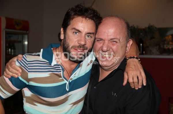 Επώνυμοι τραγουδούν τα κομμάτια του Άρη Βλάχου