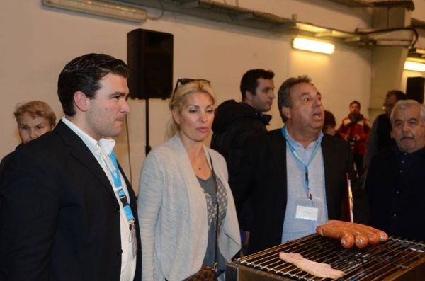 Ελένη Μενεγάκη: Σε έκθεση τροφίμων και ποτών με τον Μάκη Παντζόπουλο (φωτό)