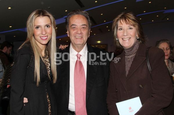 Επίσημη πρεμιέρα για το «Θα περάσει κι αυτό»