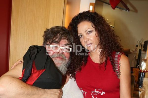 Η Σοφία Αρβανίτη σε σπάνια βραδινή της έξοδο! Δείτε πώς είναι και τι κάνει σήμερα! (φωτό)