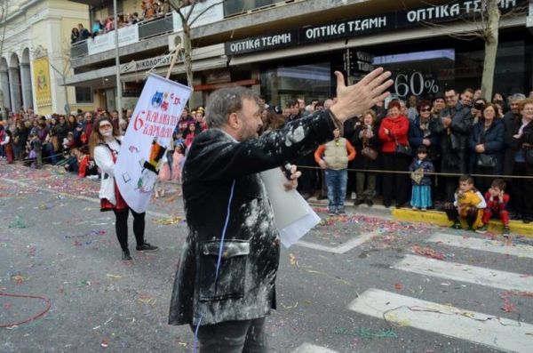 Έξαλλος ο Χρήστος Φερεντίνος- Τα «πήρε» με καρναβαλιστές- Τι συνέβη