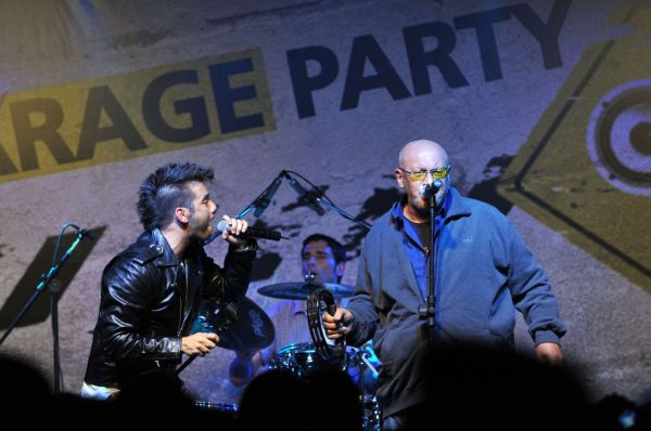 Ένα ξεχωριστό πάρτι σε...γκαράζ