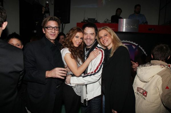 Τα «έσπασαν» οι υποψήφιοι  μια μέρα πριν τον ελληνικό τελικό