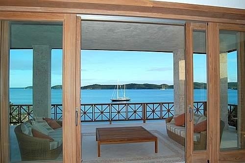 Το πουλάει το σπίτι ο… 