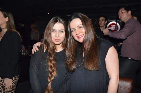 Διασκέδασαν στον Βρεττό