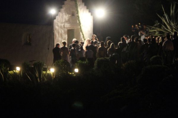 Στιγμιότυπα από το γάμο Λόη – Μαδιά