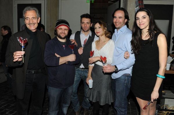 Οι επώνυμοι πάνε θέατρο