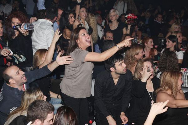 Στον Γιώργο Μαζωνάκη τα «έσπασαν» Καπουτζίδης, Κωνσταντινίδη