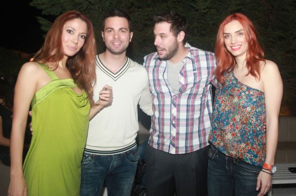 Ο Ηλίας Βρεττός στο Unplugged El Greco Sundays 