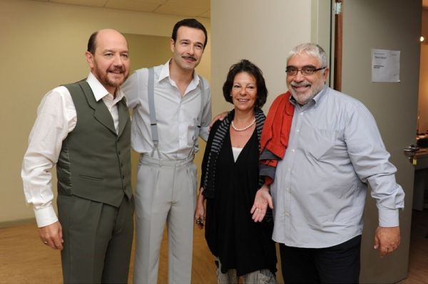 Λαμπερές παρουσίες στην πρεμιέρα του βράχου