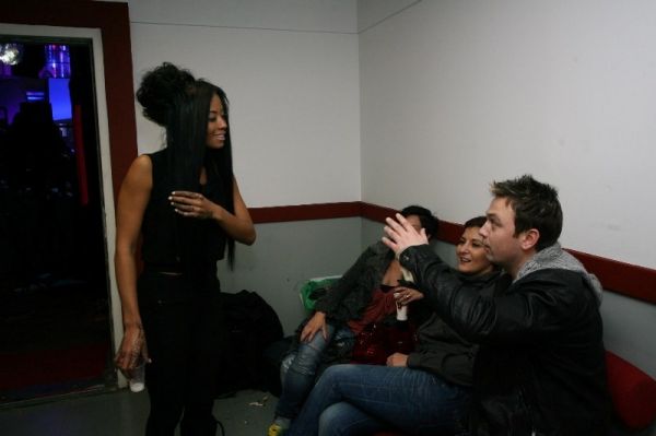 Δείτε φωτογραφίες από τα παρασκήνια του «DOI»      