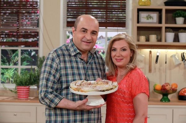 Όταν ο Σεφ-ερλής μπαίνει «Στην κουζίνα με την Ντίνα»