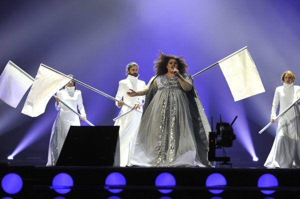 Eurovision 2015: Οι λευκές σημαίες της Σερβίας