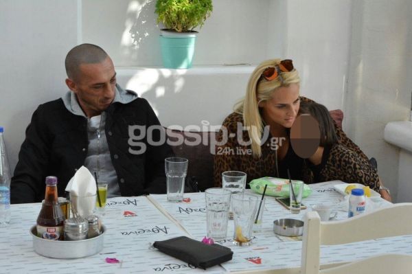 Οικογενειακό γεύμα με ίδιο… στιλ!