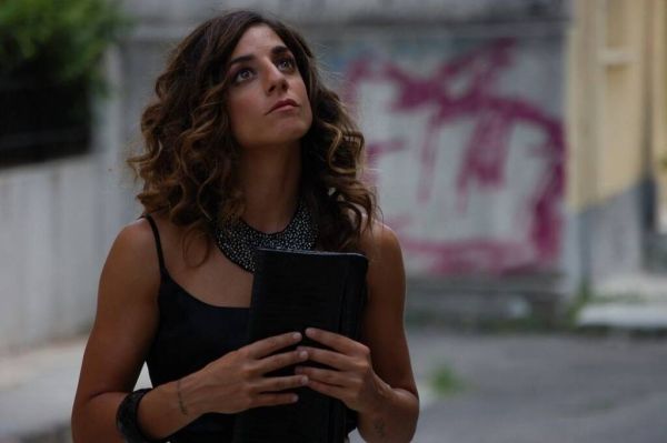 Σταυρούλα (Ναταλία Καλημερατζή)