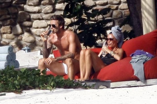 Ταξίδι στις Σεϋχέλες για την επέτειό τους