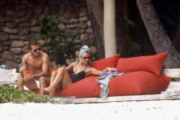 Ταξίδι στις Σεϋχέλες για την επέτειό τους