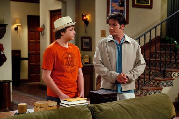 Οι «Τwo and a Half Men» έρχονται στον Alpha με νέα επεισόδια 