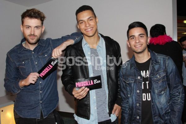 Επώνυμες παρουσίες στην επίσημη πρεμιέρα του «Priscilla»