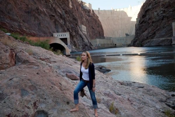 Δεν θα πιστεύετε αυτή η κούκλα ποιανού εγγονή είναι