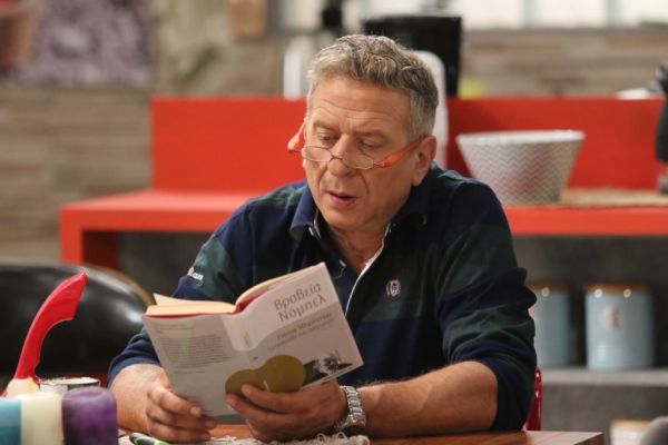 Κάτι χωρισμένα παλικάρια: Η Κατερίνα μαθαίνει πως ο Πέτρος κοιμήθηκε στη Δανάη και… 