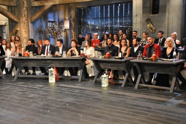 Ρεβεγιόν Χριστουγέννων με το «Στην υγειά μας ρε παιδιά»