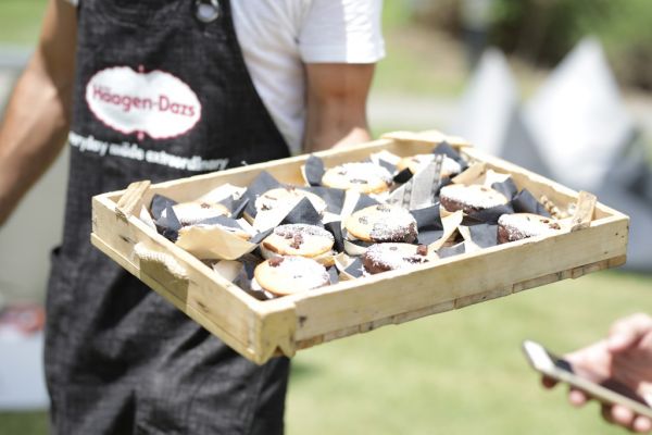 Häagen-Dazs: Διοργάνωσε το πιο extraordinary brunch στον κήπο του Μεγάρου Μουσικής