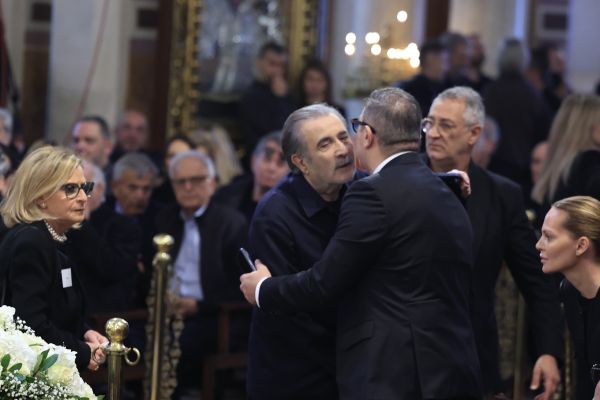 ΕΞΟΔΙΟΣ ΑΚΟΛΟΥΘΙΑ ΤΗΣ ΜΑΡΙΝΕΛΛΑΣPOOL ΚΟΝΤΑΡΙΝΗΣ ΓΙΩΡΓΟΣ