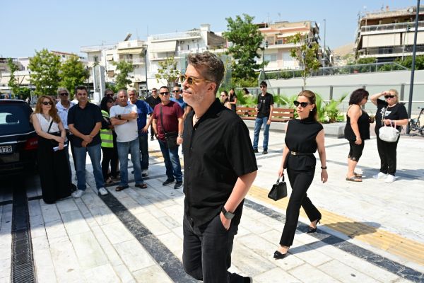 ΕΞΟΔΙΟΣ ΑΚΟΛΟΥΘΙΑ ΤΟΥ ΤΡΑΓΟΥΔΙΣΤΗ ΔΗΜΗΤΡΗ ΚΟΚΟΤΑ