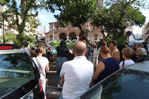 ΕΞΟΔΙΟΣ ΑΚΟΛΟΥΘΙΑ ΤΟΥ ΤΡΑΓΟΥΔΙΣΤΗ ΓΙΩΡΓΟΥ ΜΑΖΩΝΑΚΗ