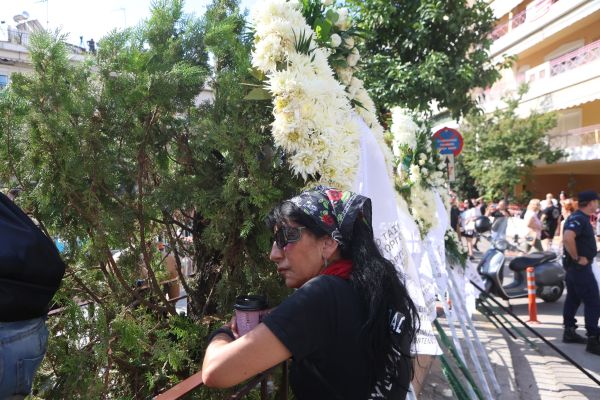 ΕΞΟΔΙΟΣ ΑΚΟΛΟΥΘΙΑ ΤΟΥ ΤΡΑΓΟΥΔΙΣΤΗ ΓΙΩΡΓΟΥ ΜΑΖΩΝΑΚΗ