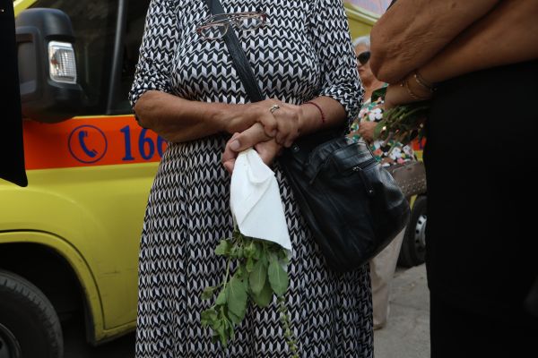 ΕΞΟΔΙΟΣ ΑΚΟΛΟΥΘΙΑ ΤΟΥ ΤΡΑΓΟΥΔΙΣΤΗ ΓΙΩΡΓΟΥ ΜΑΖΩΝΑΚΗ