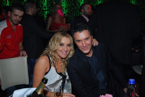 Στον Κουμπάρο της Γιώργο Τσαλίκη ξεφάντωσε η Ναταλία Γερμανού