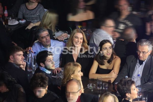 Στεφανίδου-Ευαγγελάτος: Η έξοδος και οι τρυφερές αγκαλιές σε νυχτερινό κέντρο