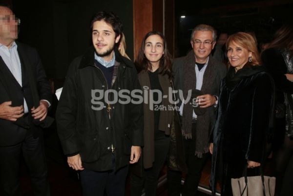 Στεφανίδου-Ευαγγελάτος: Η έξοδος και οι τρυφερές αγκαλιές σε νυχτερινό κέντρο