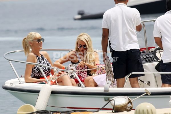 Καινούργιου – Σταμάτη: Βουτιές και βόλτες με σκάφος στη Μύκονο