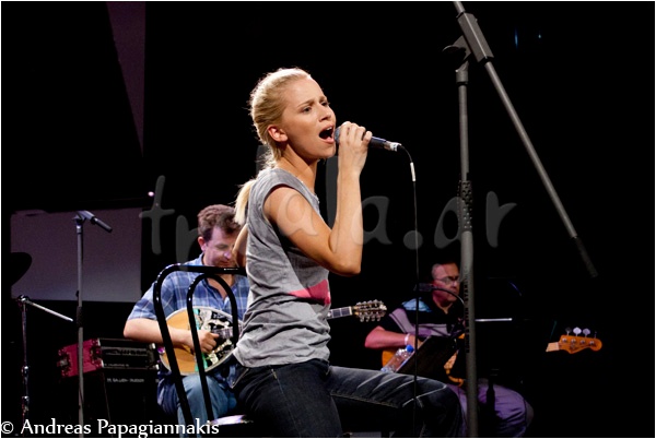 Καρέ-καρέ οι πρόβες Πετράκη-Μπουλέ