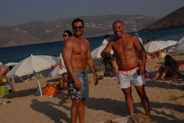 Κορμιά θανατηφόρα στην παραλία