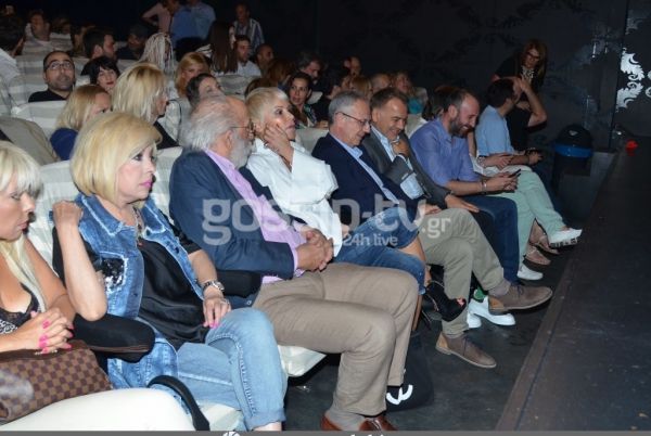 Λαμπερή πρεμιέρα για την παράσταση «Πολυτεχνίτης και Ερημοσπίτης» στο Θέατρο Αθηνά