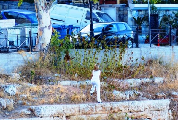 Σία Κοσιώνη: Πρωινός σκυλοκαβγάς