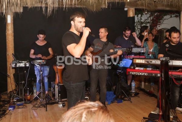 Η live εμφάνιση του Σαμπάνη στην Μύκονο