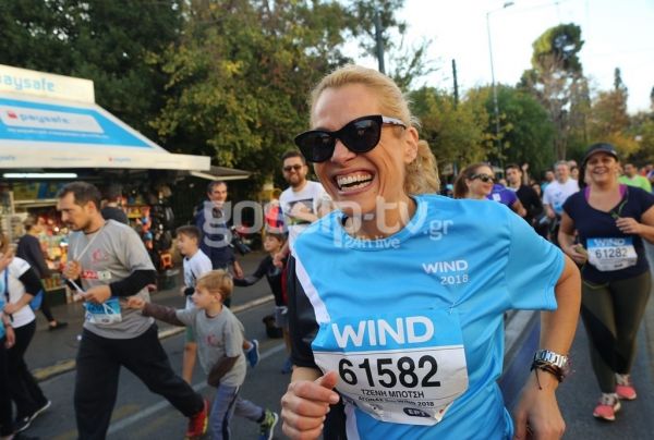 Οι «επώνυμοι» της σόουμπιζ έτρεξαν για καλό σκοπό στον  36ο Αυθεντικό Μαραθώνιο της Αθήνας 
