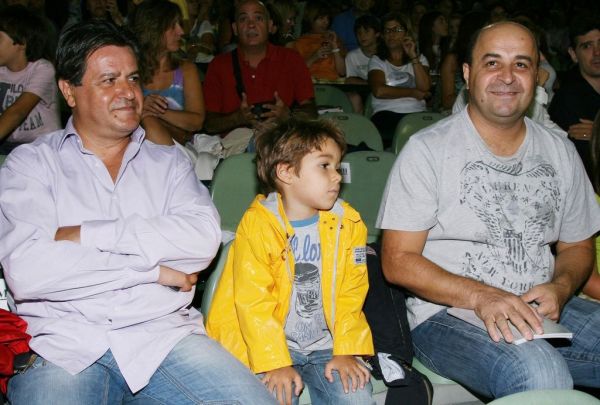 Συνεχίζει με μεγάλη επιτυχία ο “Μπακαλόγατος” 