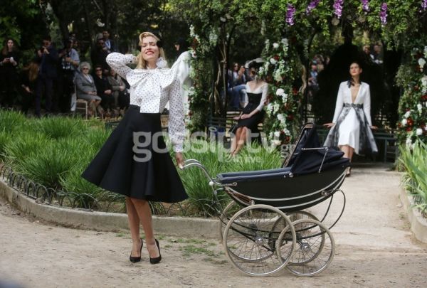 Η επίδειξη του Βασίλη Ζούλια στην 21η Athens Xclusive Designers Week