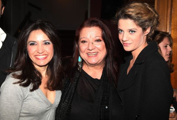 Επίσημη πρεμιέρα για την “Μάνα, μητέρα, μαμά”  