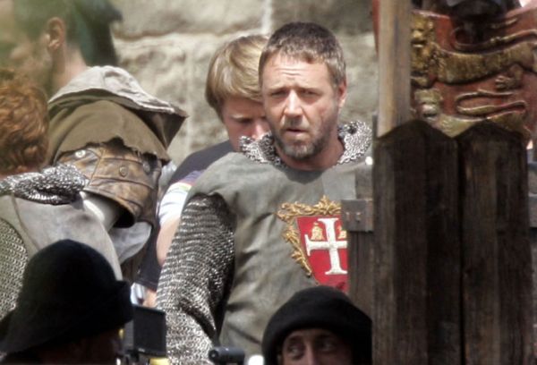 Ο ιππότης με.. τα γυαλιά