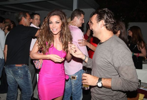 Το πάρτι του Πέτρου Κωστόπουλου