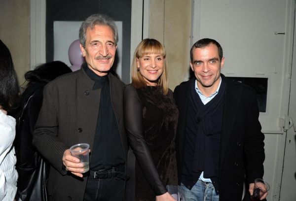 Οι επώνυμοι πάνε θέατρο