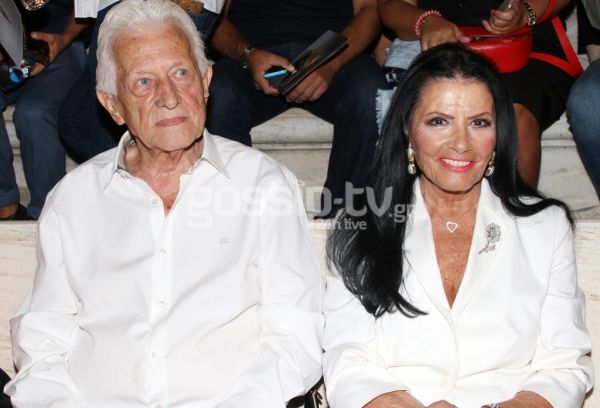 Ζωζώ Σαπουντζάκη: Ο γοητευτικός συνοδός της