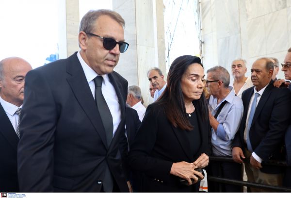 ΕΞΟΔΙΟΣ ΑΚΟΛΟΥΘΙΑ ΤΗΣ ΛΕΝΑΣ ΣΑΜΑΡΑ